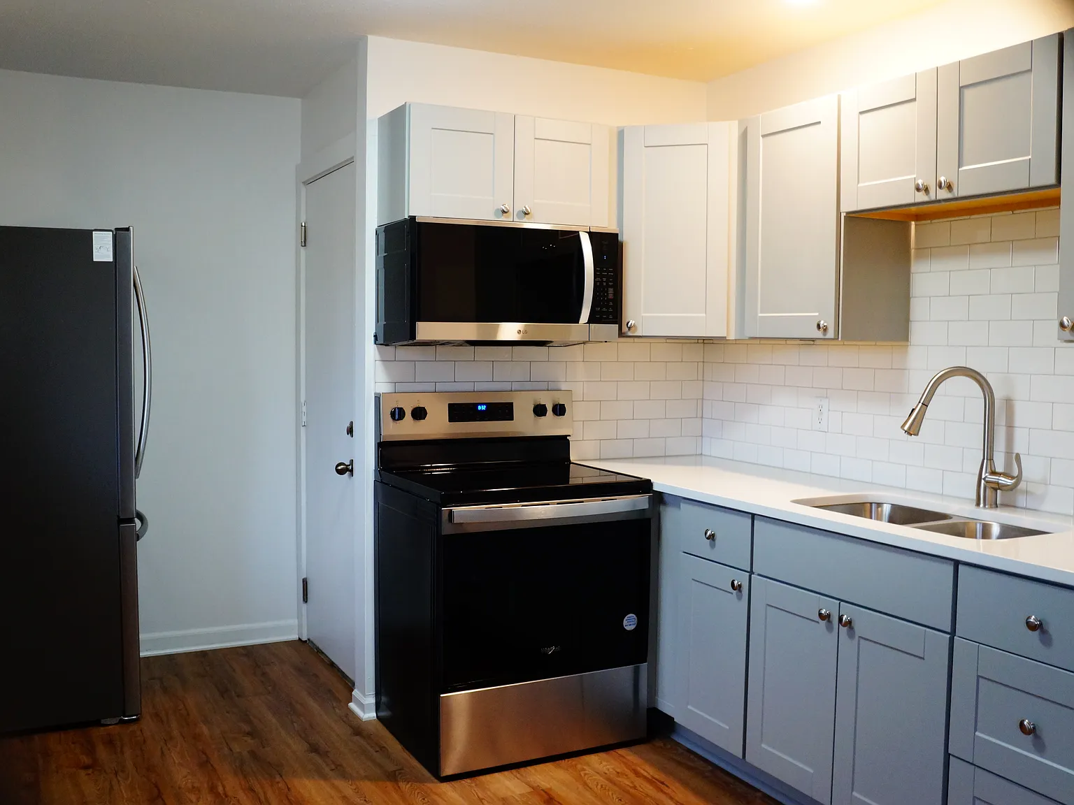 2 bed, 900 sqft, $1,395 — Photo 1