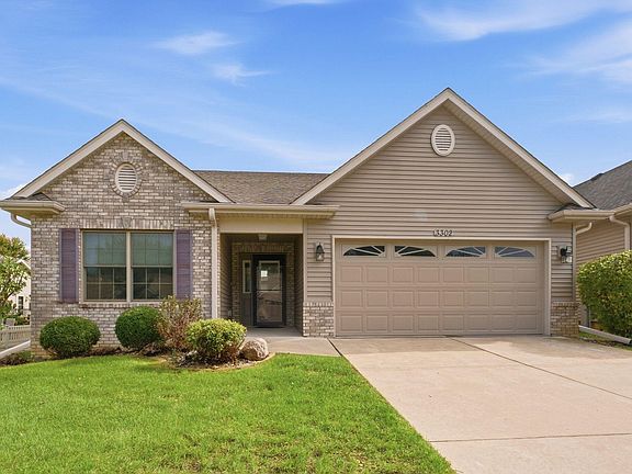 2nd image of 3302 Anastasia Pl
