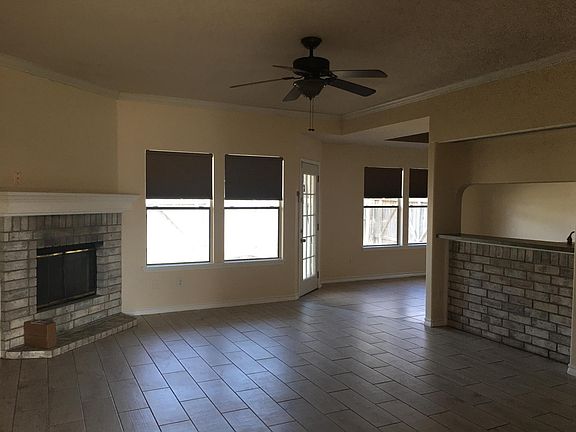 3rd image of 706 Saint Maria Dr