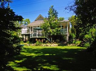 1059 Penniman Ave, Plymouth, MI 48170
