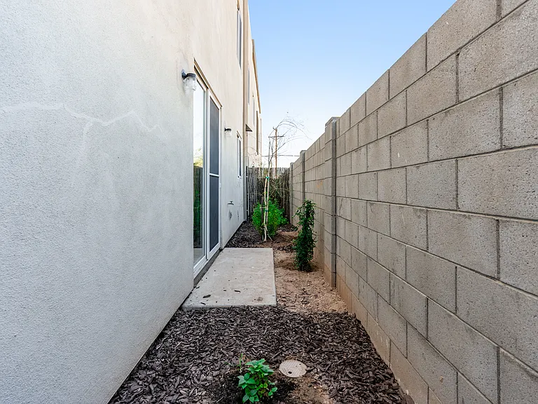 1805 N 51st St #307 — Photo 28