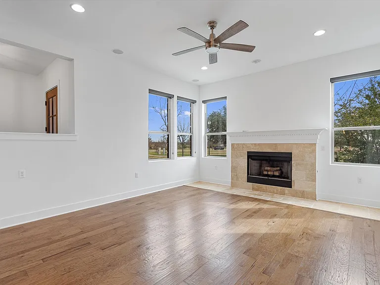 3120 Tom Miller St — Photo 30
