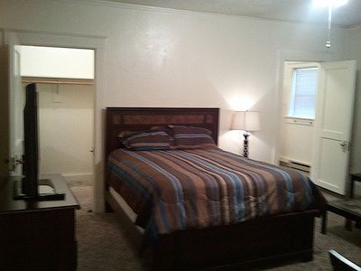 3rd image of 833 Shoshone St N APT 104
