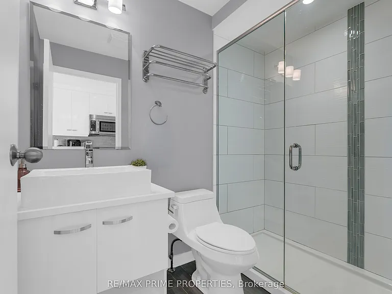 202 Saint Patrick St #10 — Photo 8