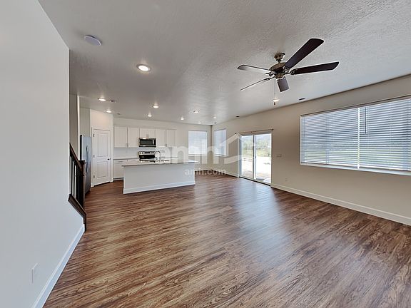 5th image of 232 N Allen Ln