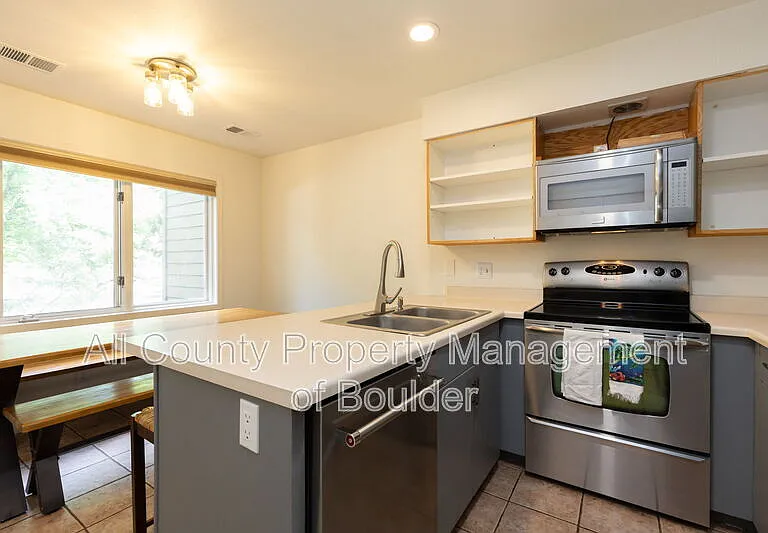 3725 Birchwood Dr #24 — Photo 1