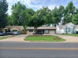 928 W Lindsey St, Norman, OK 73069
