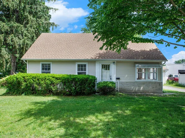 122 2nd Ave, Plainwell, MI 49080