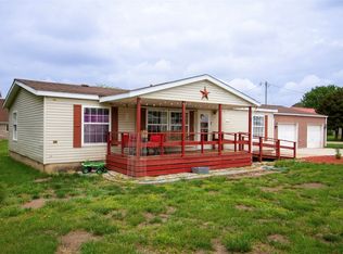 111 E Donham St, West Union, IL 62477