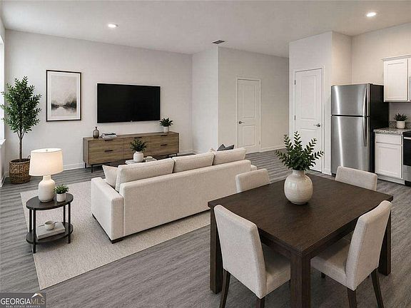 4th image of 1100 Lucienne Blvd