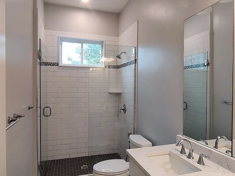 135 Franklin St #1 — Photo 20