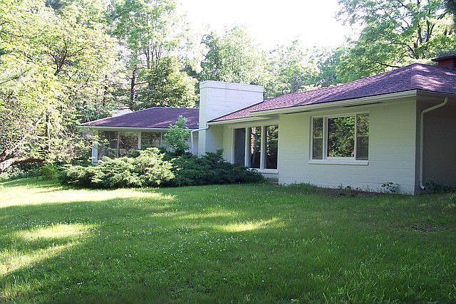 1st image of 1133 W Huron River Dr