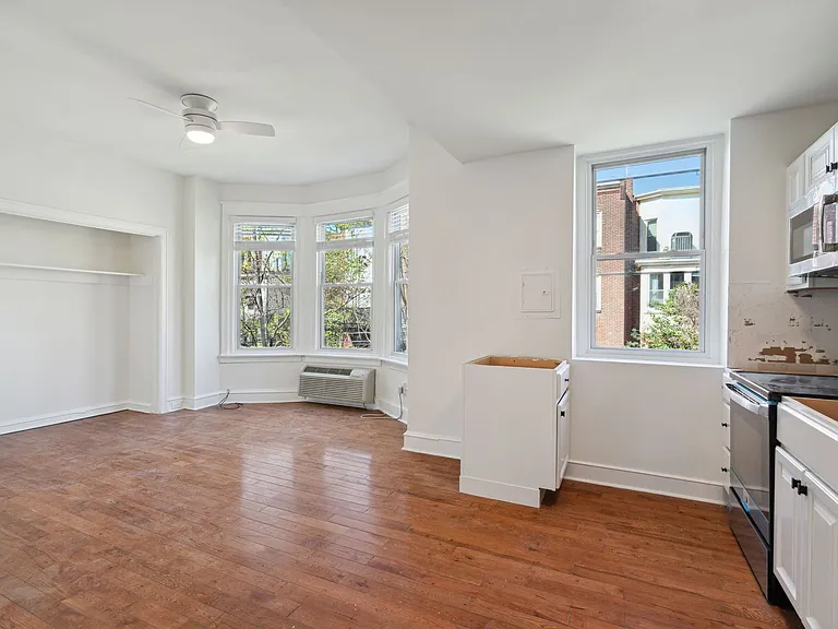 4815 Baltimore Ave — Photo 14