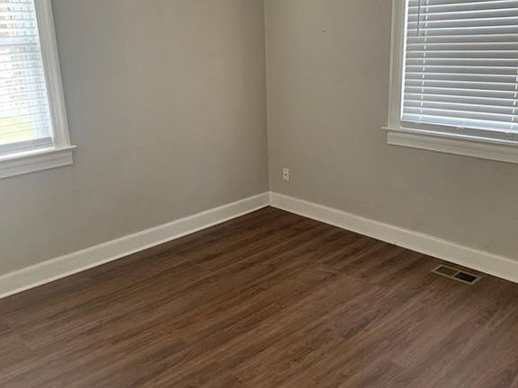 5th image of 2935 Harlin Dr