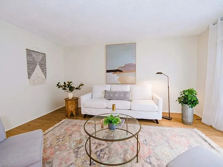 6199 Canterbury Dr #205-1 — Photo 2