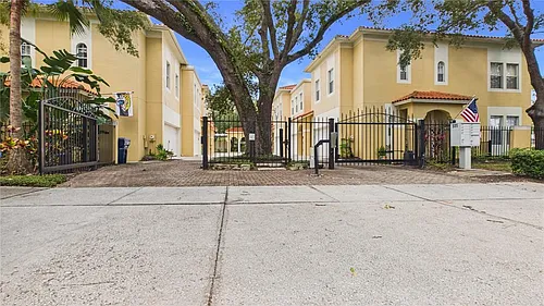 505 S Tampania Ave #7 Photo 1