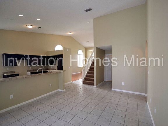 4th image of 952 NW 155th Ter