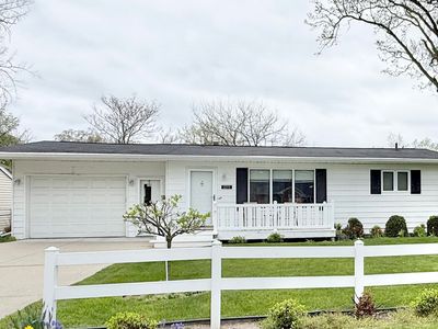 1215 N Scheurmann Rd, Essexville, MI, 48732