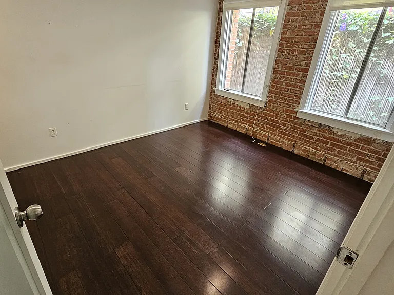 1234 N Formosa Ave #8 — Photo 7