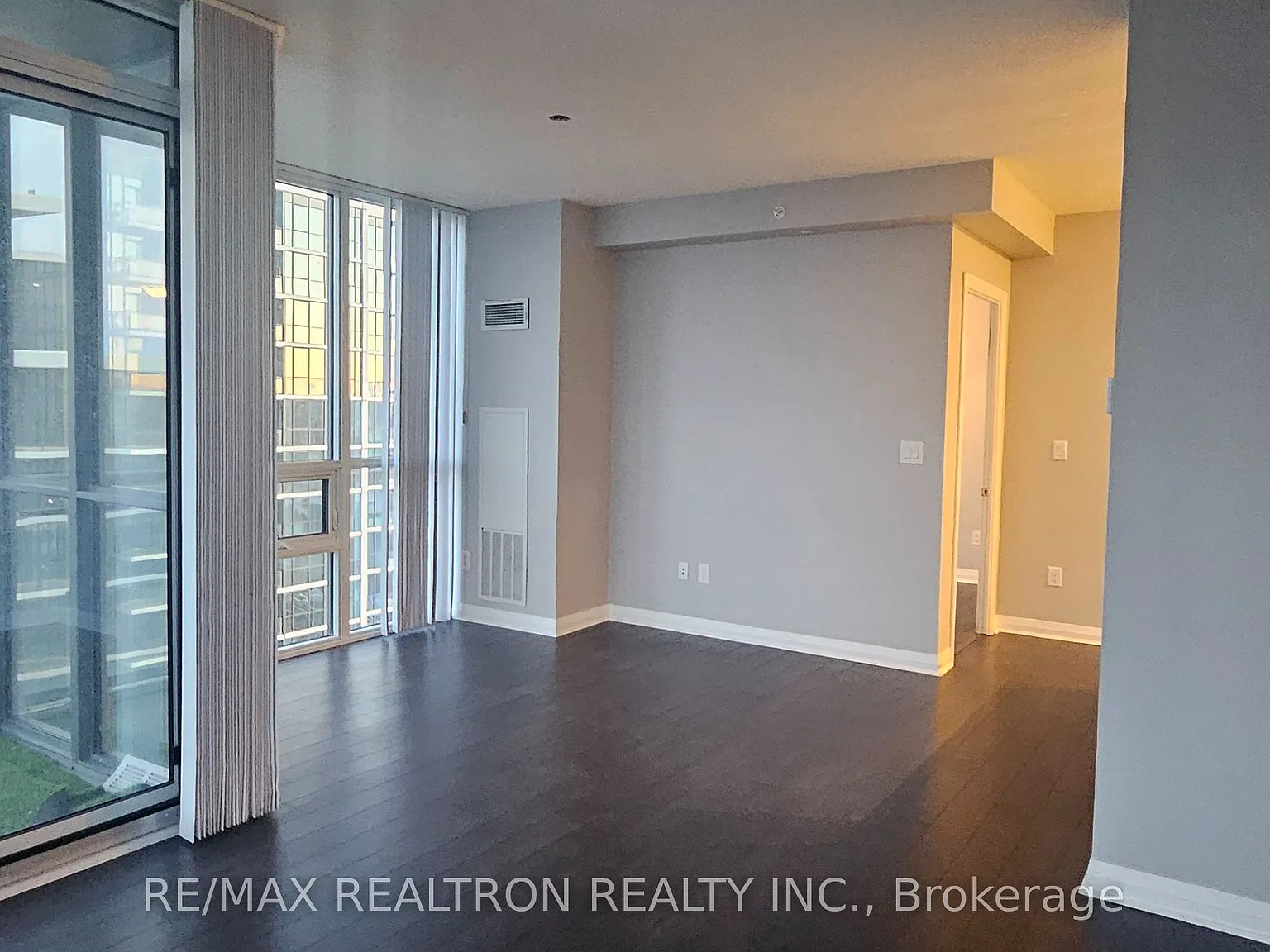 2 bed, $2,900 — Photo 4