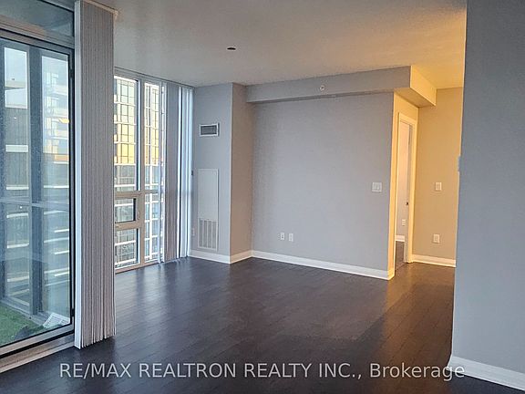 4th image of 5025 Four Springs Ave #2403