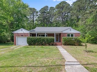 5149 Townpoint Rd, Suffolk, VA 23435