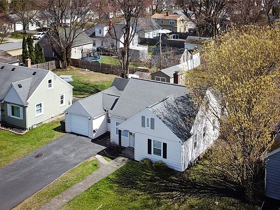 5th image of 222 Oakwood Rd