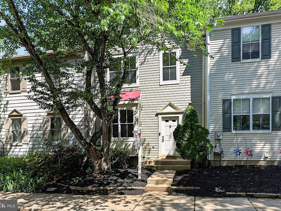 1st image of 20202 Waterside Dr