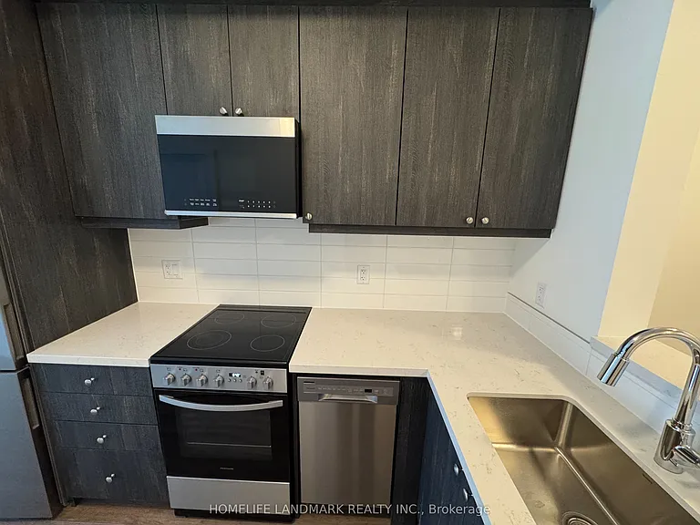 51 Clarington Blvd #116 — Photo 3