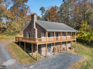 192 Mowry Ln, Edinburg, VA 22824