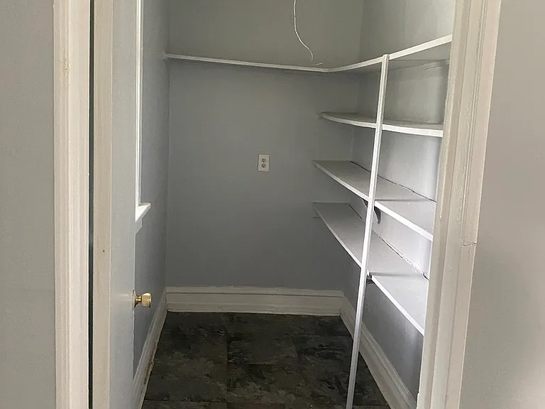 2704 E 77th St #2 — Photo 9