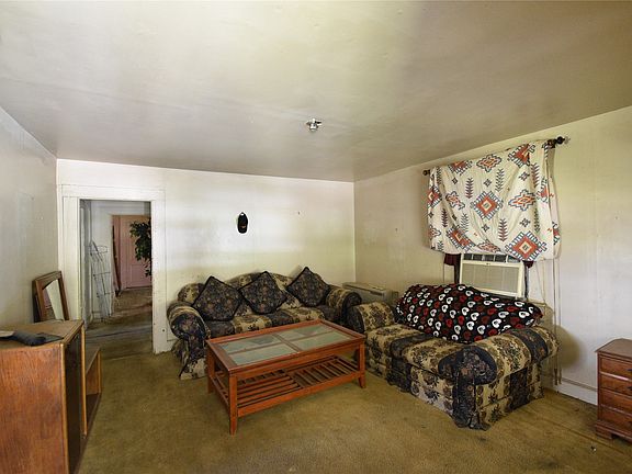 4th image of 917 Pickett St