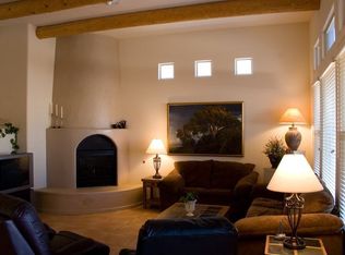 9 Sobradora Dr, Santa Fe, NM 87508