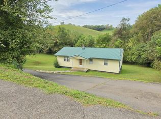 2635 Banner St, Saint Paul, VA 24283