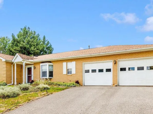 405 Holly Ln, Martinsburg, WV 25401