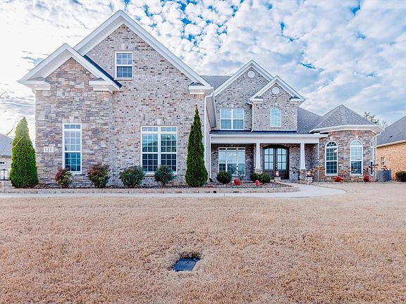 3rd image of 127 Towhee Way