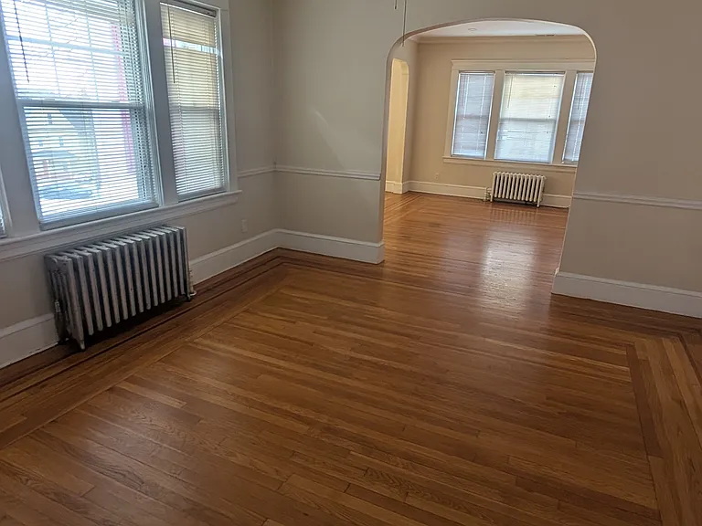 95 Woodbine St — Photo 31