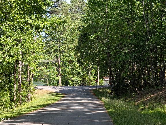 2nd image of 132 Cherokee Dr #964
