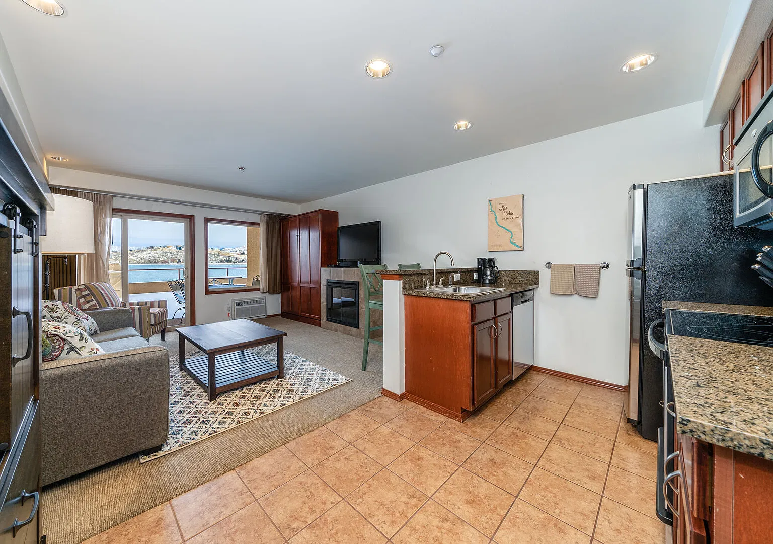 322 W Woodin Ave Unit 512 - 1 — Photo 2