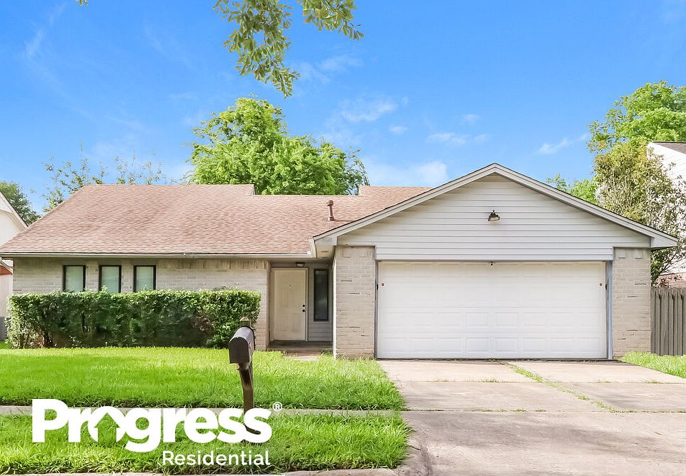 1st image of 16215 Pasadero Dr