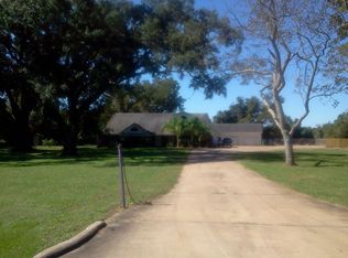 16502 Sun Valley Ln, Rosharon, TX 77583