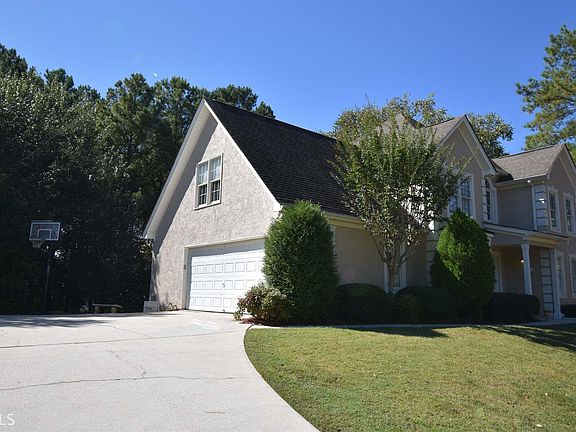 2nd image of 135 Marina Ct