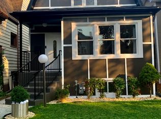 4646 W Grace St, Chicago, IL 60641
