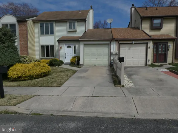 6 Cardinal Dr, Clementon, NJ 08021