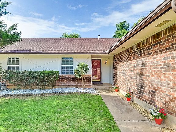 4th image of 1514 Silver Creek Cir