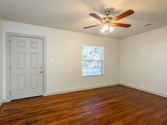4th image of 1908 Oakwood St