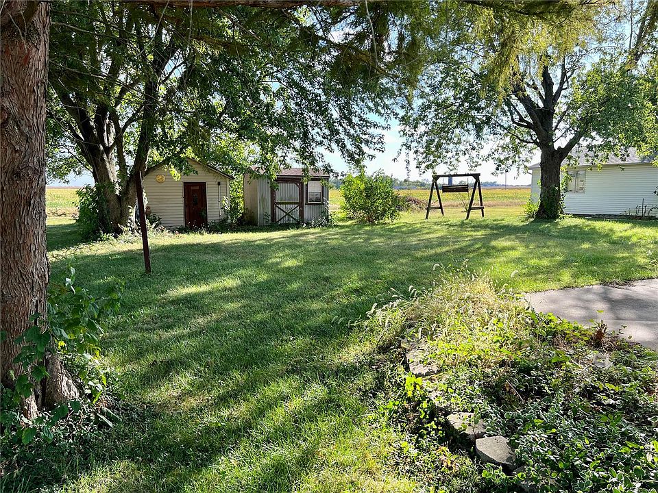 2nd image of 1209 Mary Irene Rd