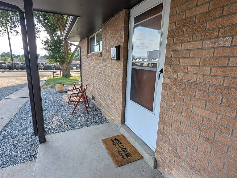 6004 S Prince St — Photo 2