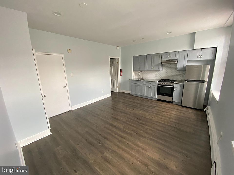 2nd image of 3011 W Girard Ave Unit 2F