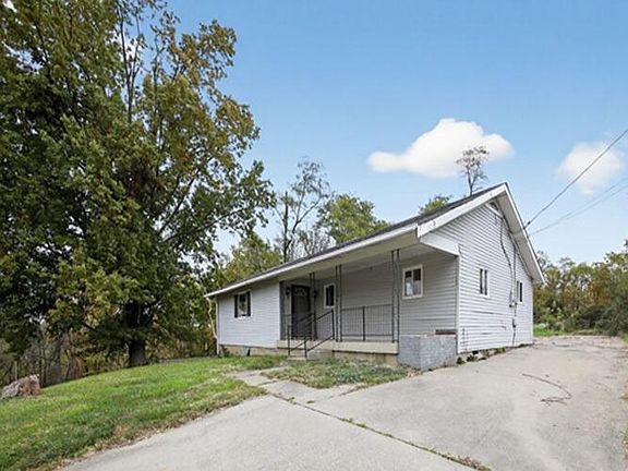 2nd image of 4828 Far Hills Dr